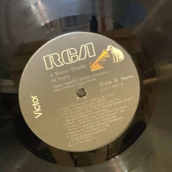 Henry Mancini A Warm Shade Of Ivory (Vinyl, 1969) RCA Victor AYL1-3757 VG+ LP - Picture 9 of 9
